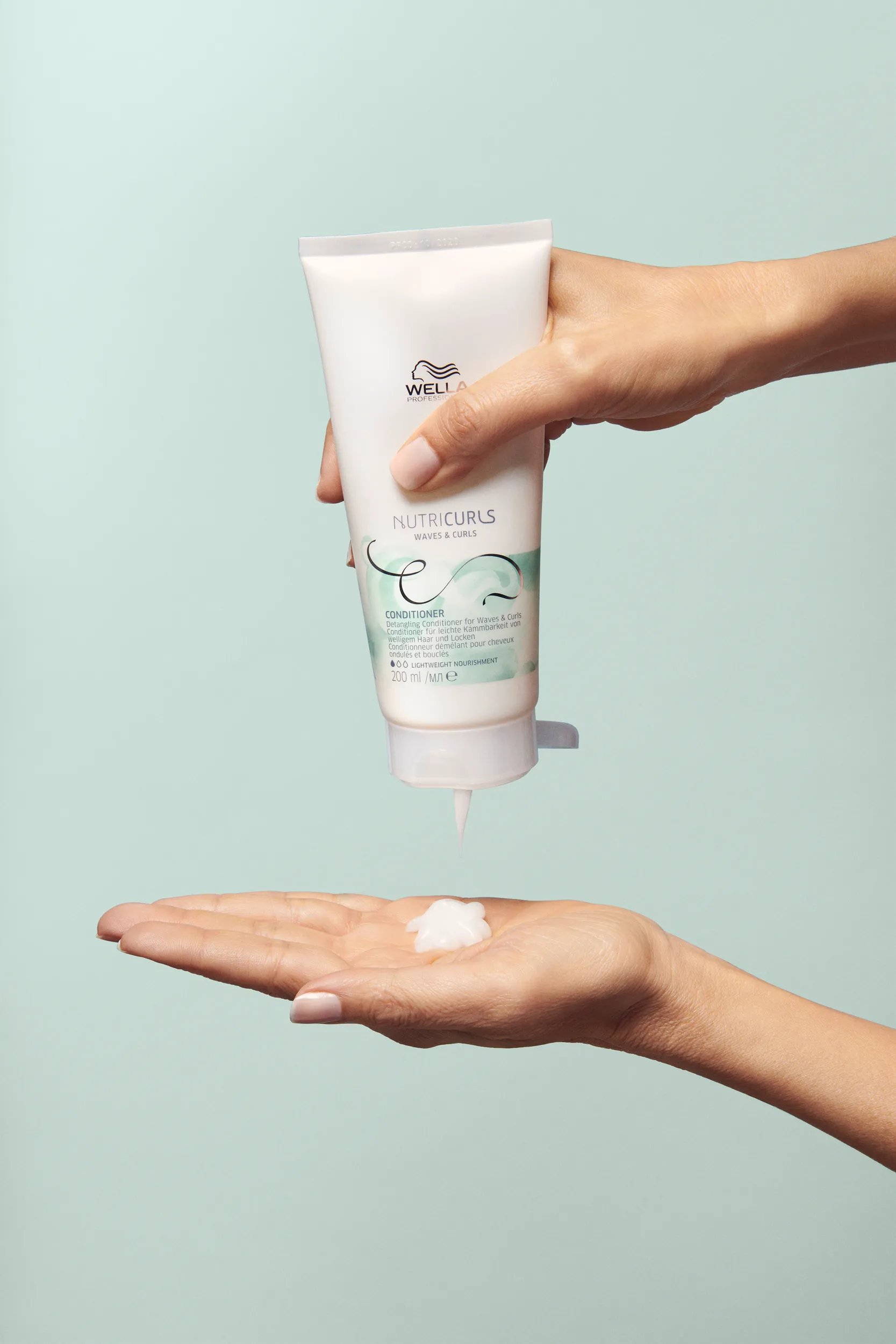 Nutricurls Conditioner in use