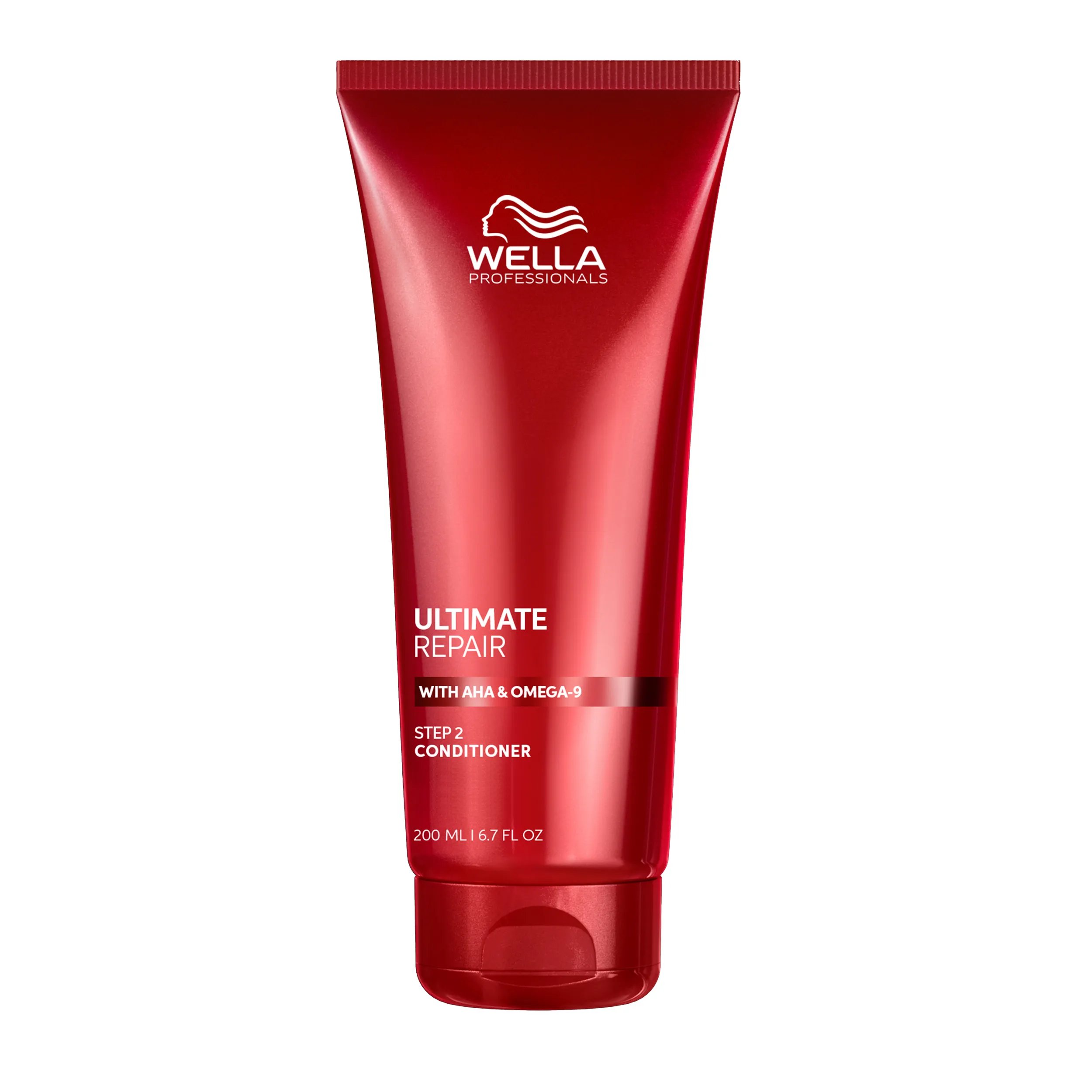 Packshot of Wella Ultimate Repair Conditioner.