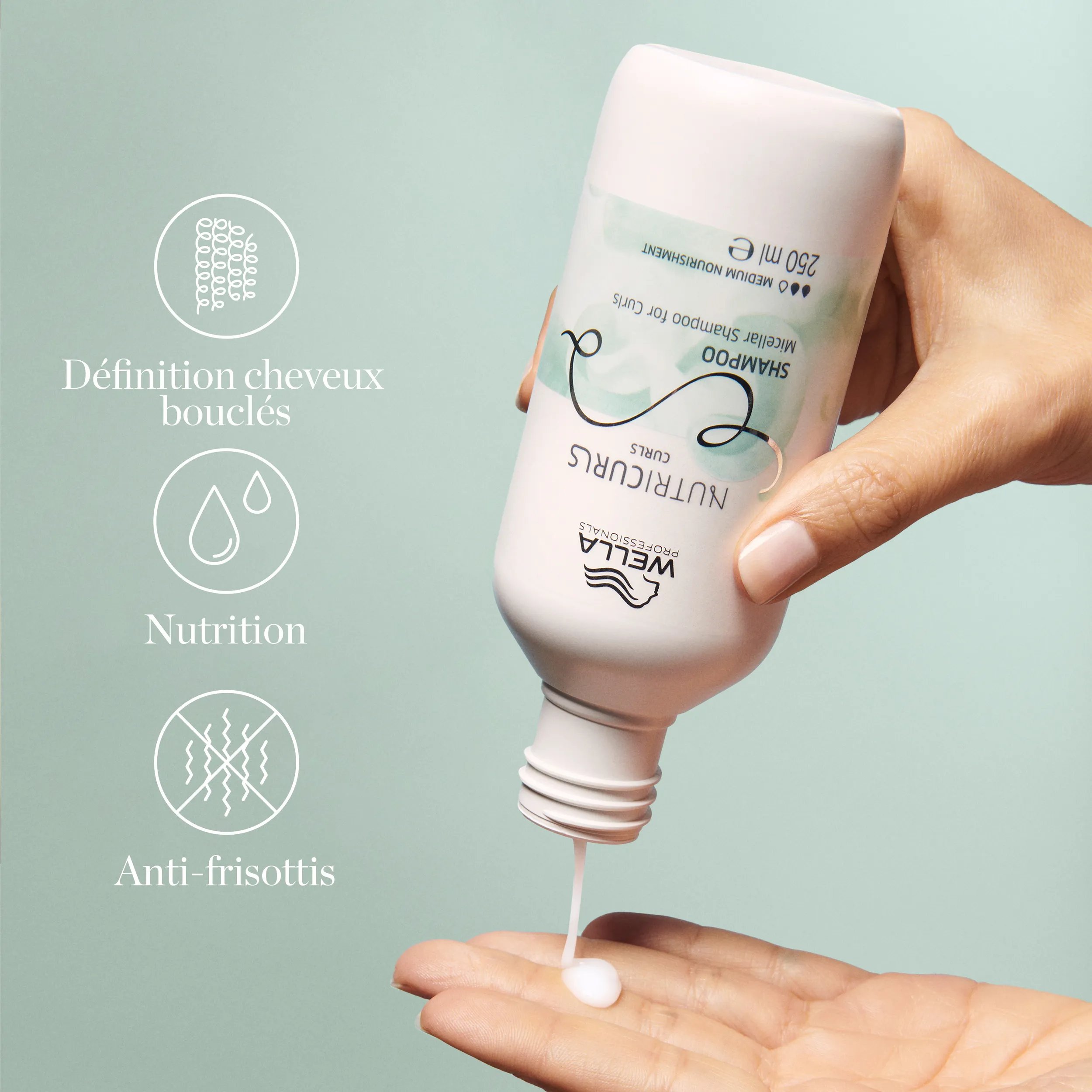Shampooing NutriCurls de Wella avec définition des boucles, nutrition moyenne et icônes anti-frisottis.