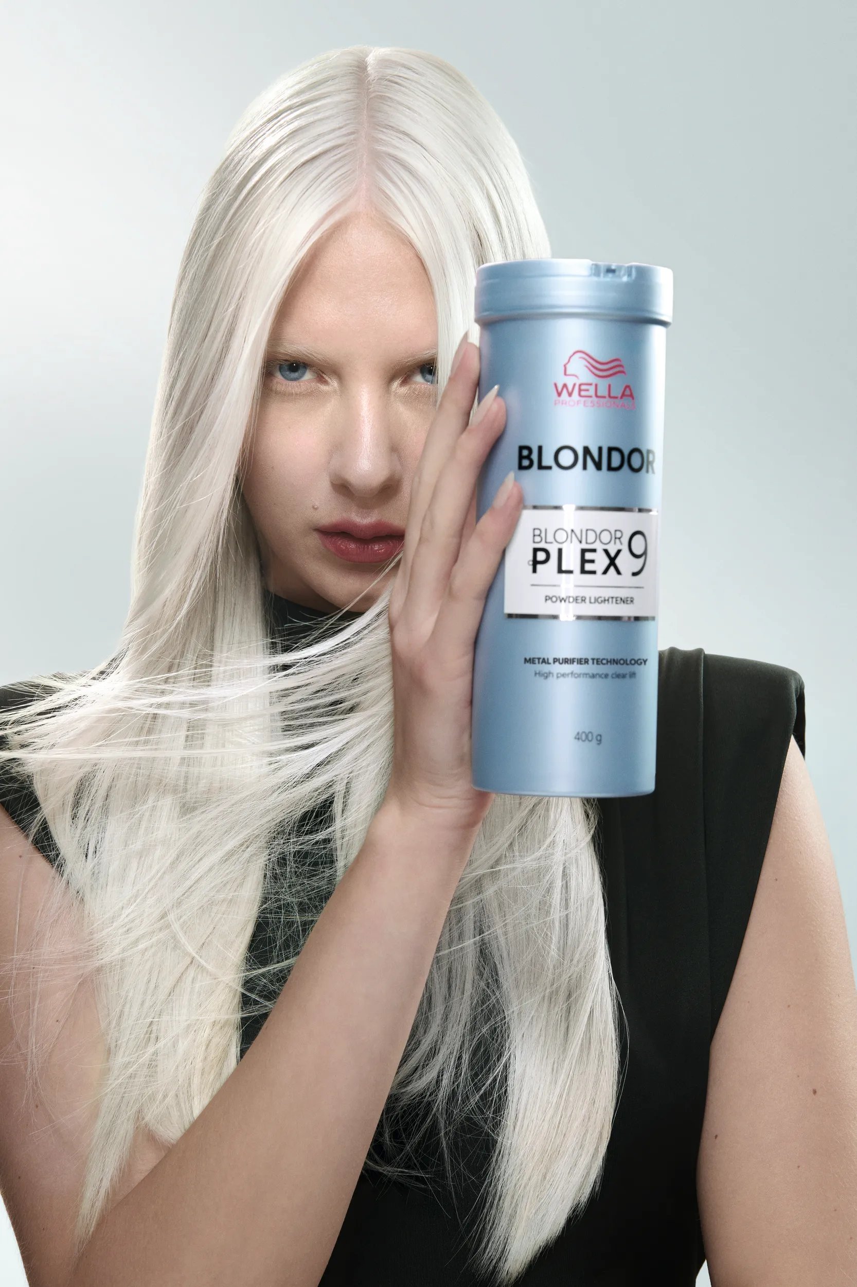 WP_FY26H2_Blondor-Restage_Nele_With-Pack_CMYK

