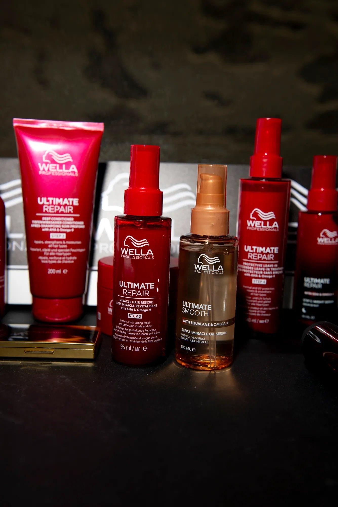 ULTIMATE REPAIR Miracle Hair Rescue and ULTIMATE SMOOTH Miracle Oil Serum backstage at Paris Fashion Week.