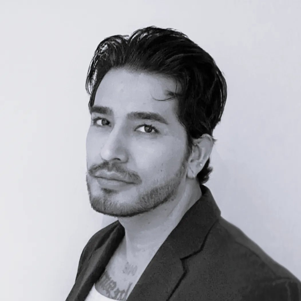 Daniel Mora (@danielmbeauty) - North America
