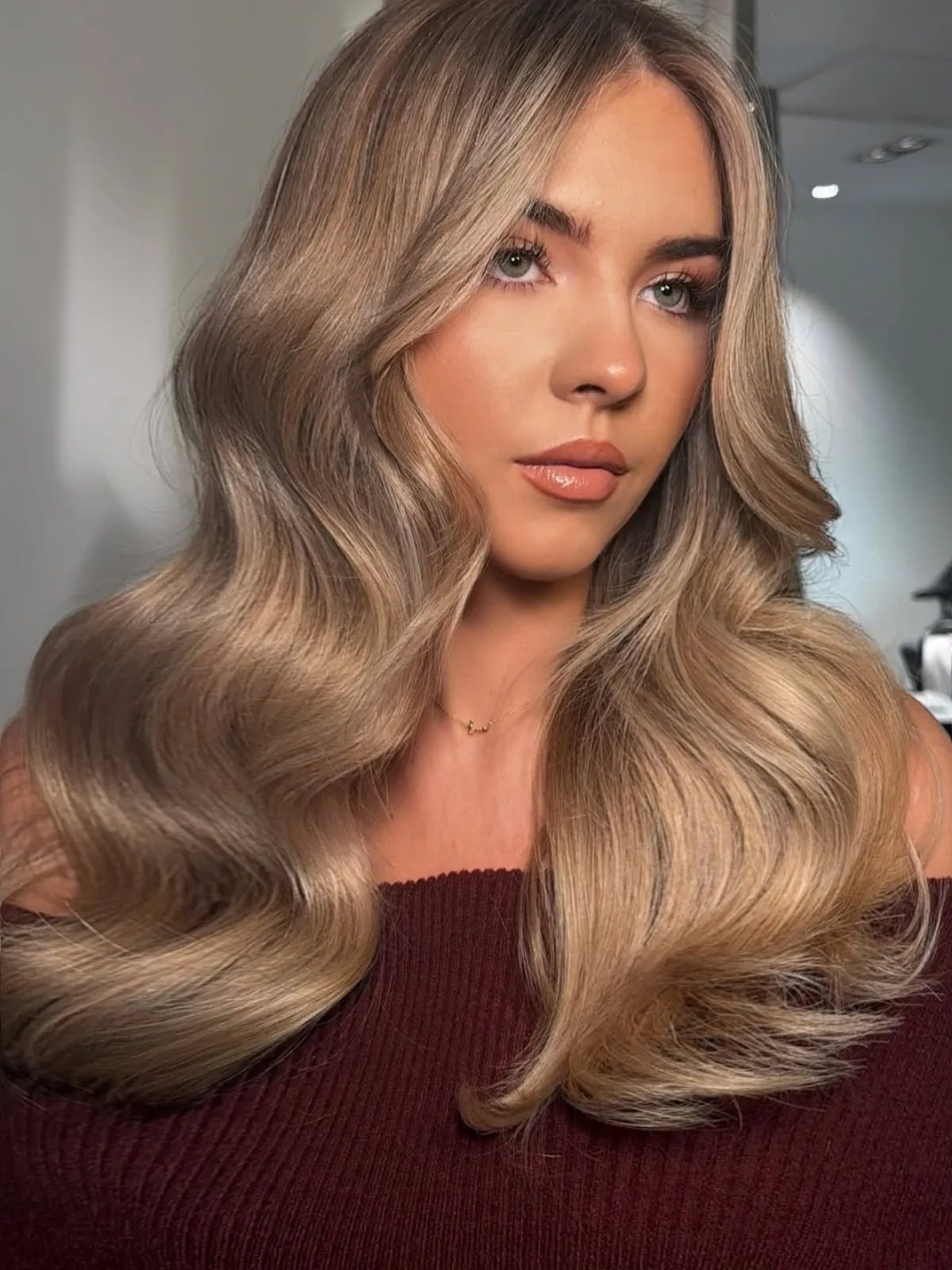 WellaPro_Blog_ChampagneBlondeHair_image 11

