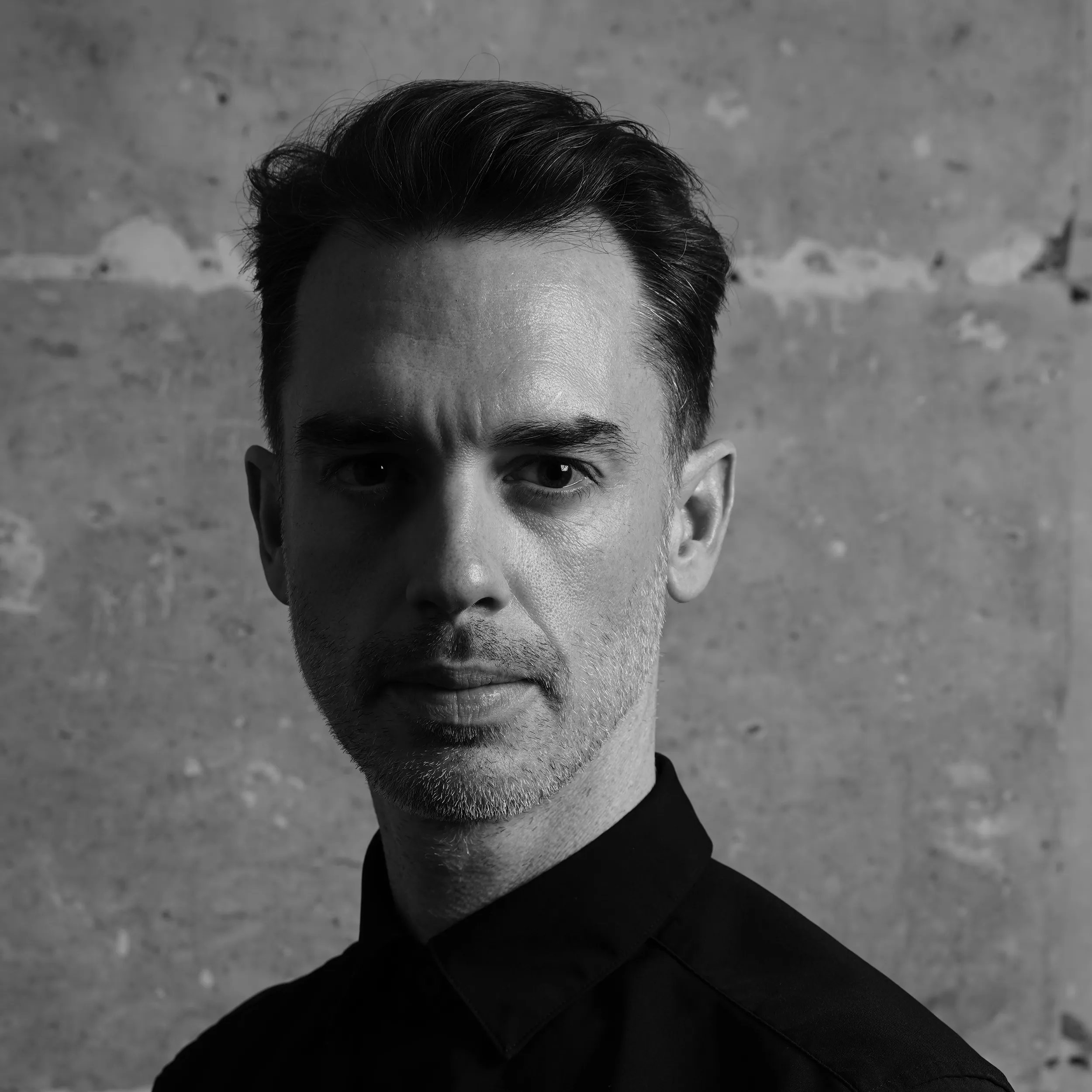 Photo en noir et blanc de Damien Roux.