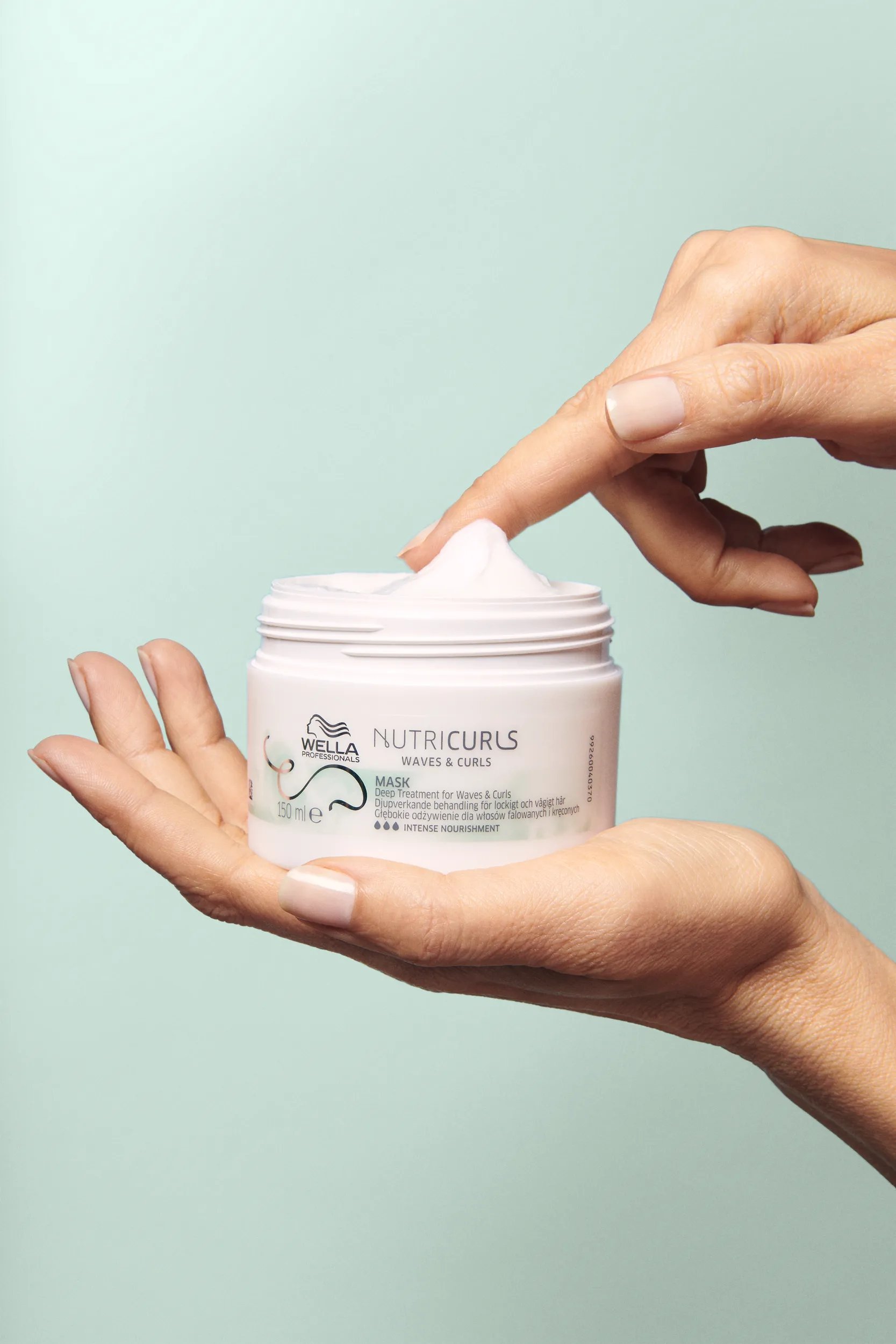 NutriCurls Mask on a hand