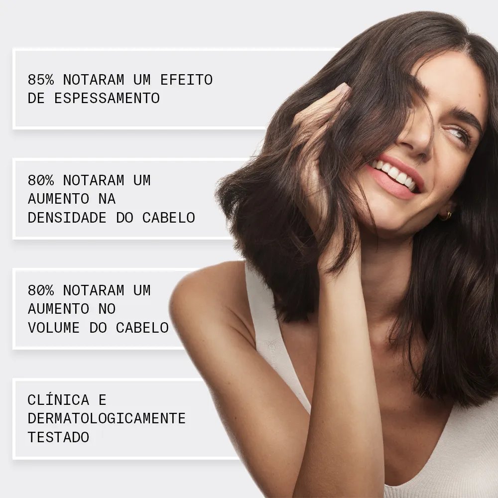 modelo moreno sorrindo