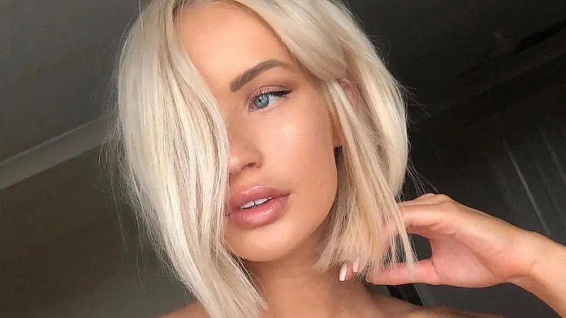 Model with short, blonde bob haircut.