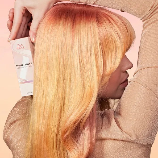 WellaPro_Blog_2025_StrawberryBlondeUPDATE_image1